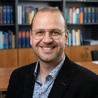 Dr. Peter Alfred